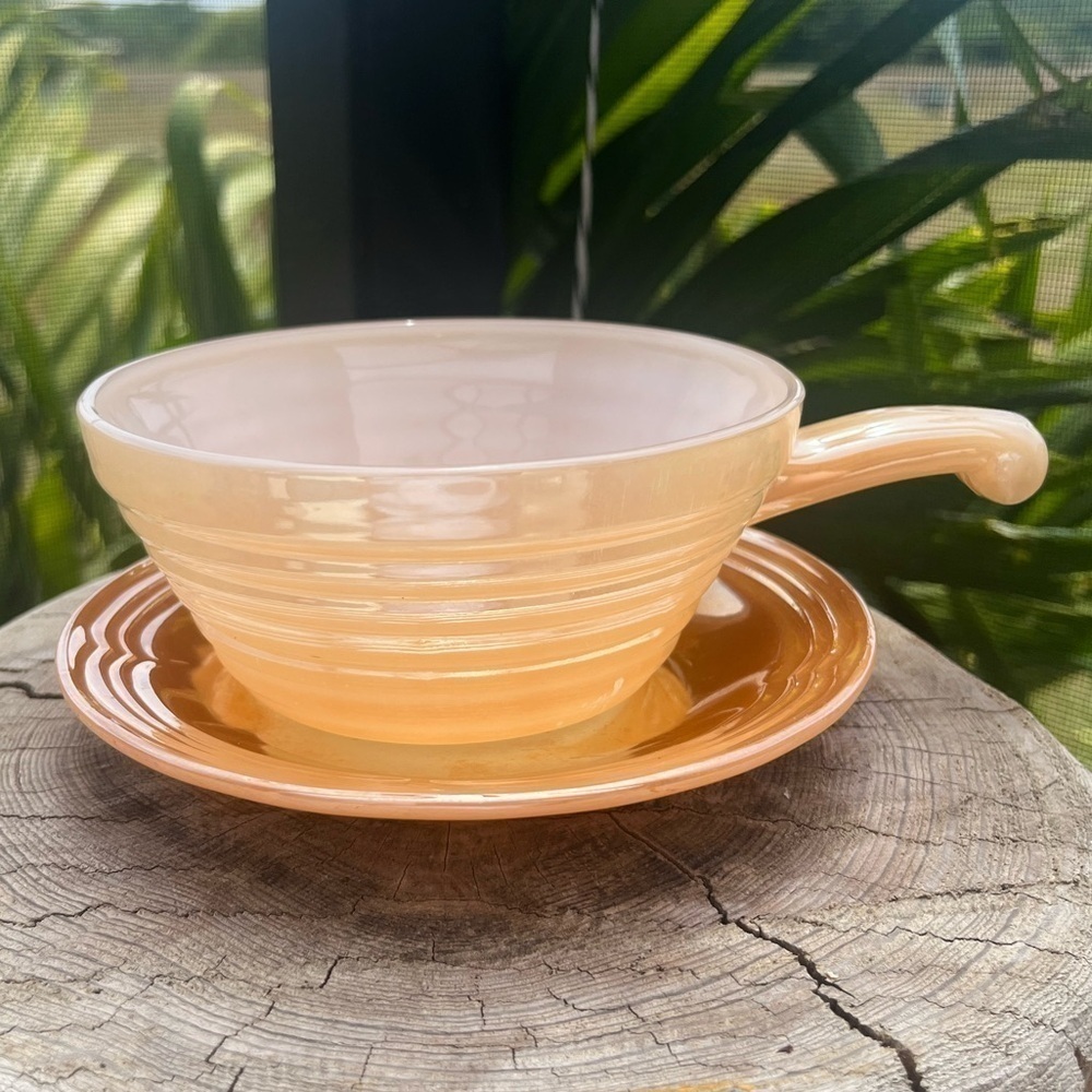 Vintage Fire King Oven Ware Beehive Peach Lustre Soup Cereal Bowl w/ Handle USA